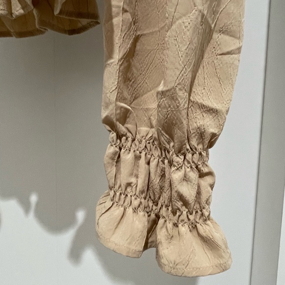 H&M ruched blouse - Picture 4 of 5